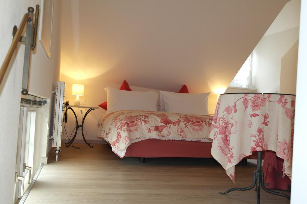 Hotel Hirschen Rapperswil-Jona الغرفة الصورة
